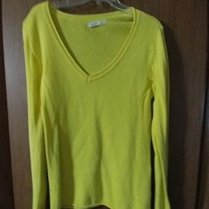 Old navy long sleeve shirt